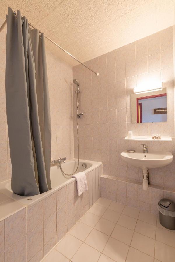 L'Escale Hotell Châtel Exteriör bild