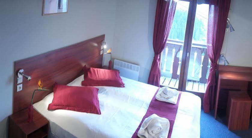 L'Escale Hotell Châtel Exteriör bild